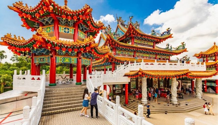 Ultimate Malaysia Travel Guide: What to See, Do & Eat