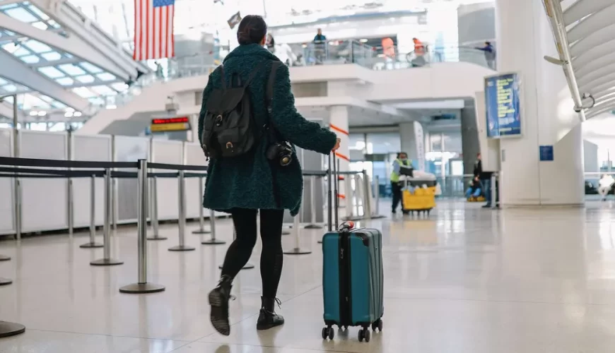 Safe International Travel Destinations in 2026 & Places to Avoid During Conflict | Helm Holidays