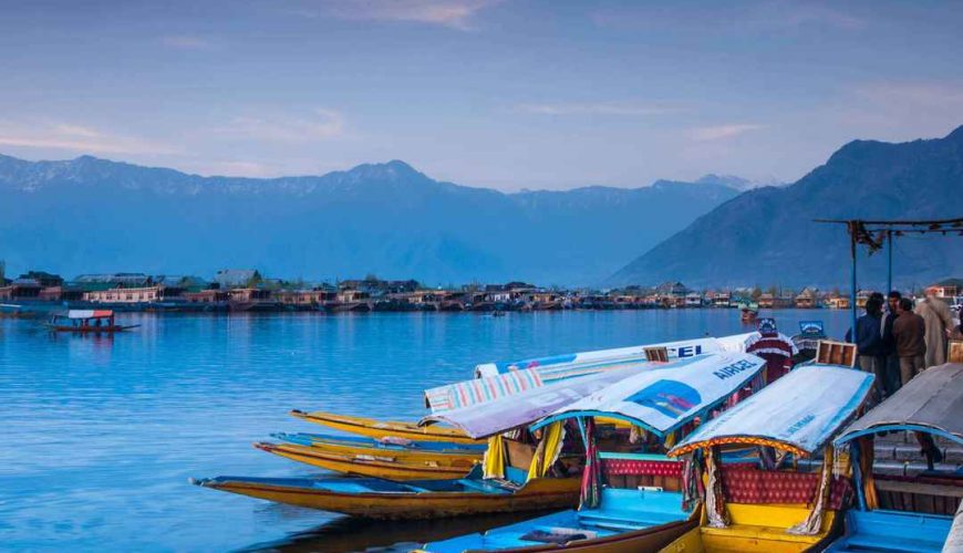 Top 10 Family Holiday Destinations in India | Best Family Vacation Places | Helm Holidays